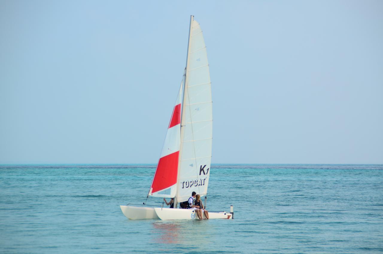 Palm Beach Island Resort & Spa Maldives Fushifaru Екстер'єр фото